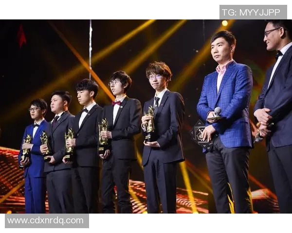 电竞实时数据分析英雄联盟比赛经验TOP10TES稳居榜首